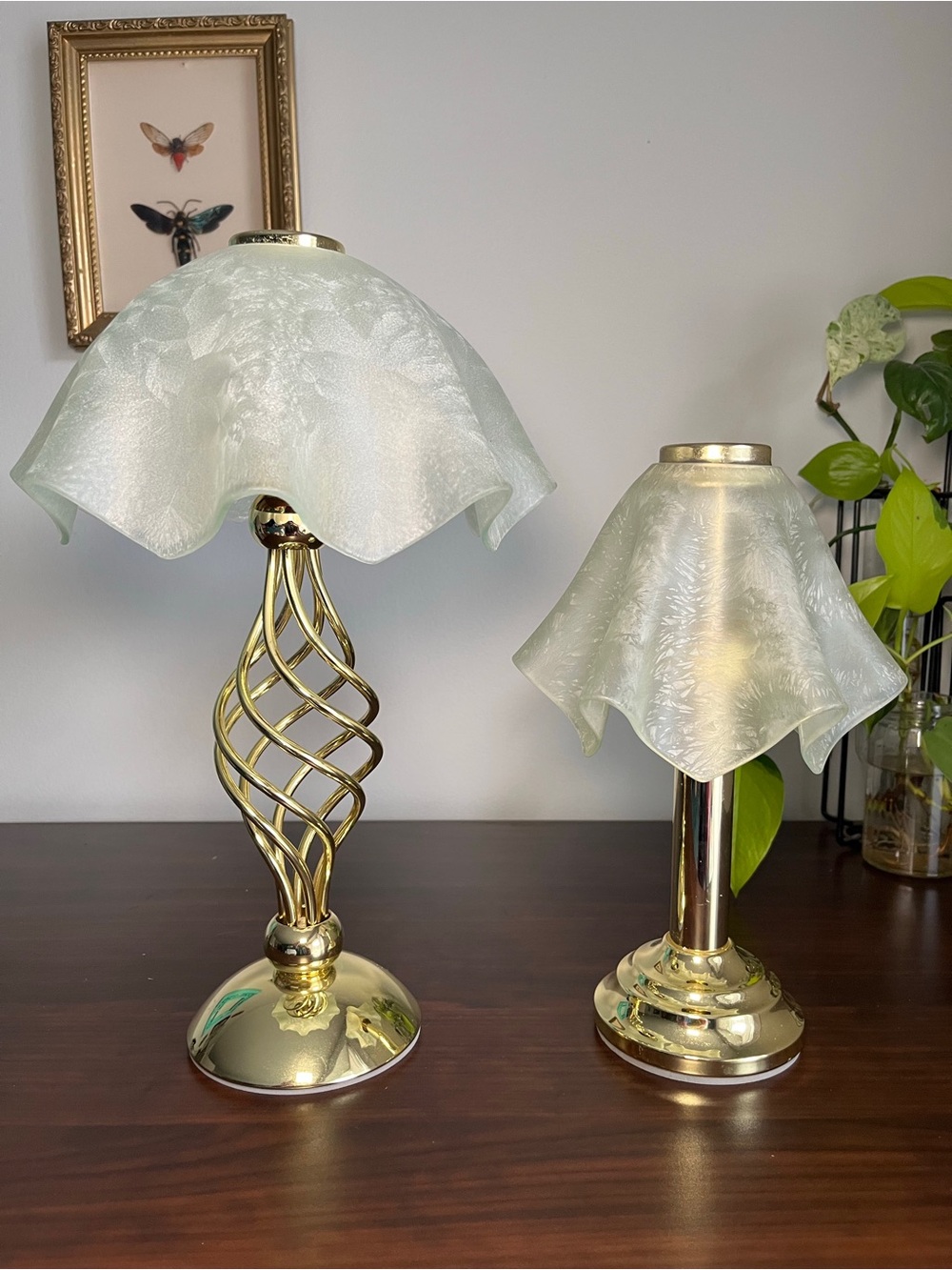Set of 2 PartyLite Gold Brass Lamps with Frosted Pearl Shade Hollywood Regency